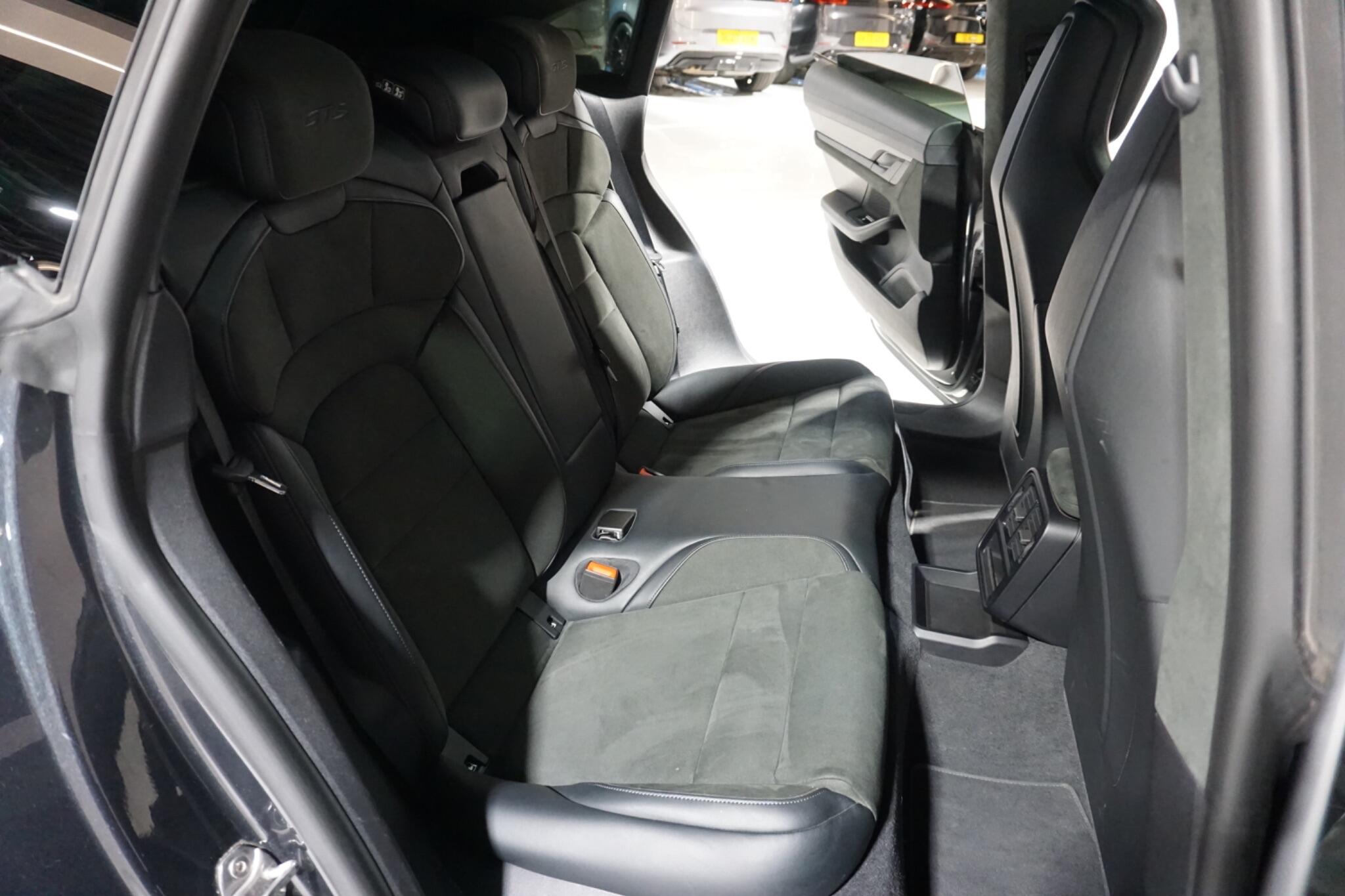 Porsche Taycan Performance Plus 93.4kWh GTS Sport Turismo 5dr Electric Auto 4WD (11kW Charger) (598 ps)